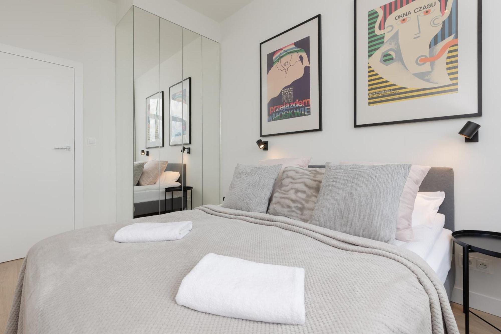 City Panorama Spacious Apartment By Renters Prestige Varsóvia Exterior foto